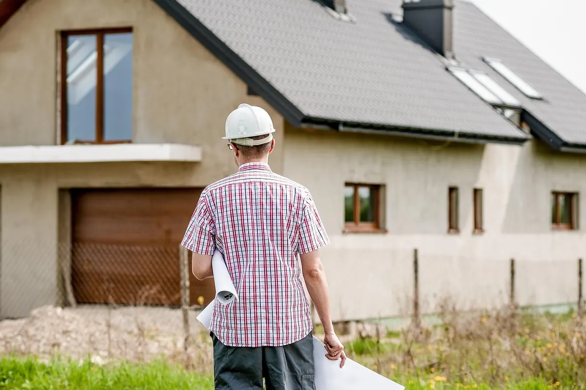 Checklist: 10 Things to Inspect Before Buying an Old House