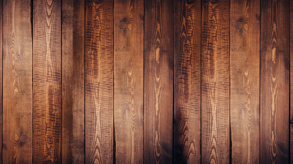 Comparison: Laminate vs. Engineered Wood vs. Solid Hardwood Flooring